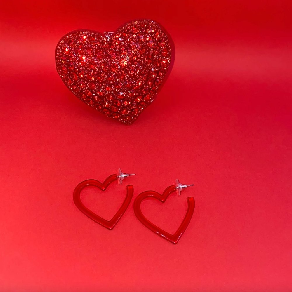 Red Heart Hoops - Picture 5 of 5